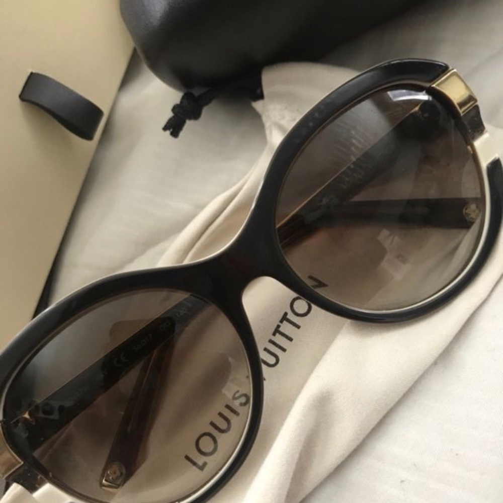 Sun glasses Louis Vuitton